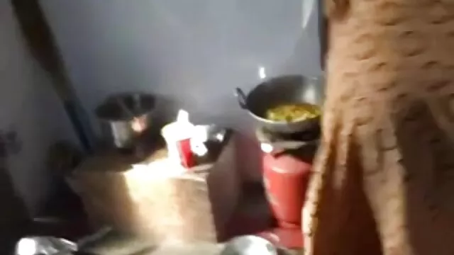 Polisi sedang melakukan video seks yang panas wawancara untuk orang baik. (2015)