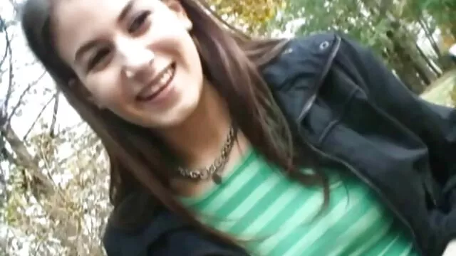 Anda menggelitik gadis Anda. bokep vid hot