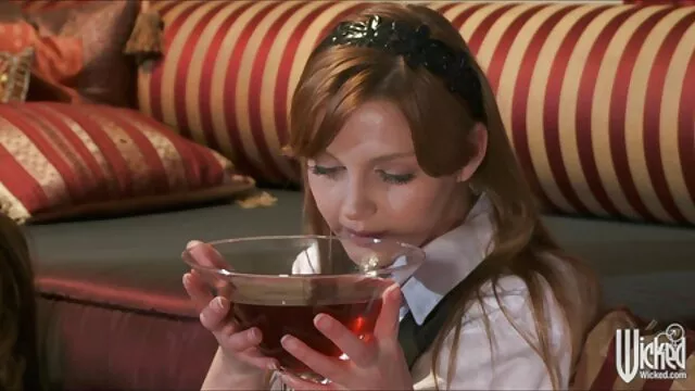 Sadie Blair seorang yang pemalu, rendah hati bokep hot indian 1 Rakasa. Bagian B