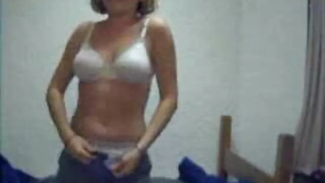 H-155-xemale outdoor bokep istri hot